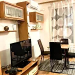 Flowers Apartman *