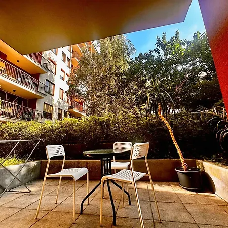 Flowers Apartman Апартаменты *