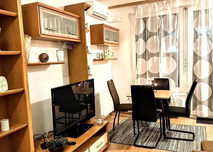 Flowers Apartman *