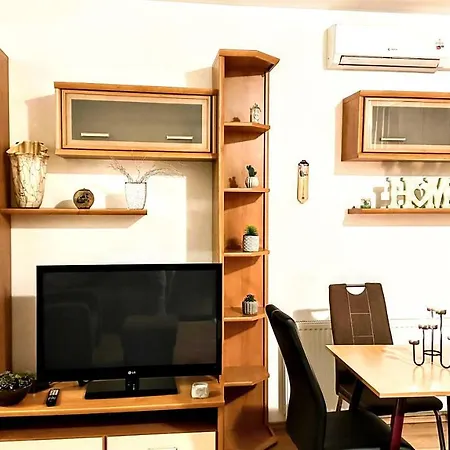 Flowers Apartman Apartment *