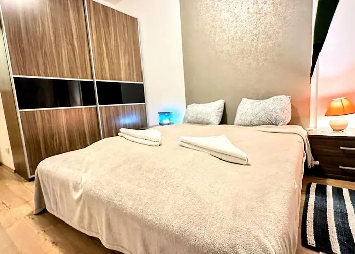 Apartament Flowers Apartman *