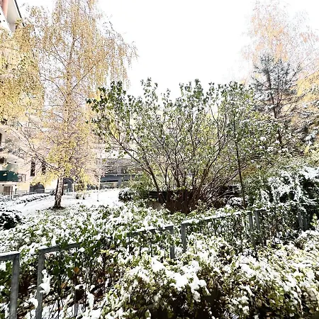 Flowers Apartman Lägenhet Budapest